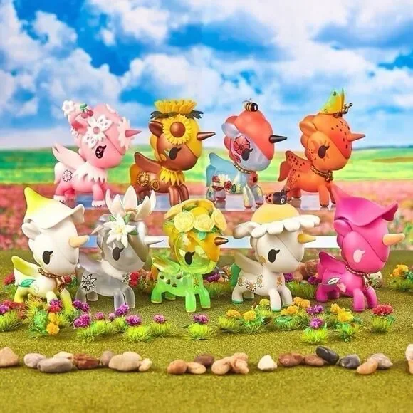 tokidoki Cherry Blossom Unicorno from Flower Power Unicorno Series 2 - Picture 2 of 2